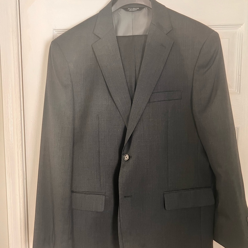 Jos. A. Bank Men’s Suit 42R 36x32 | Executive